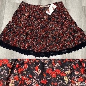 NWT Chelsea & Violet Lace Trim Floral Skirt